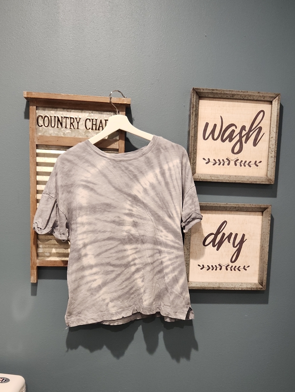 Time and Tru Gray Tie-Dye Short Sleeve Tee